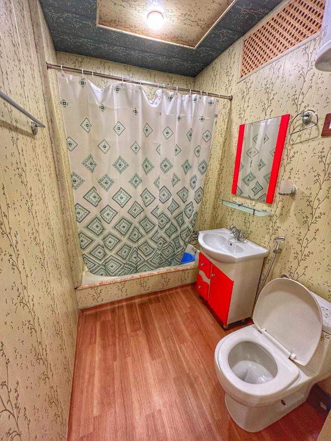 Exotic Young Shreen Houseboat Hotell Srīnagar Eksteriør bilde